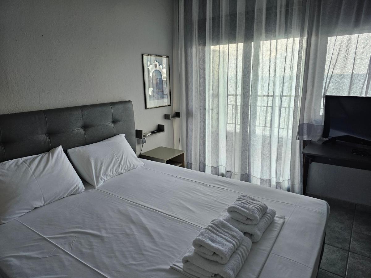 Studio Just On The Beach Паралия-Катерини Экстерьер фото