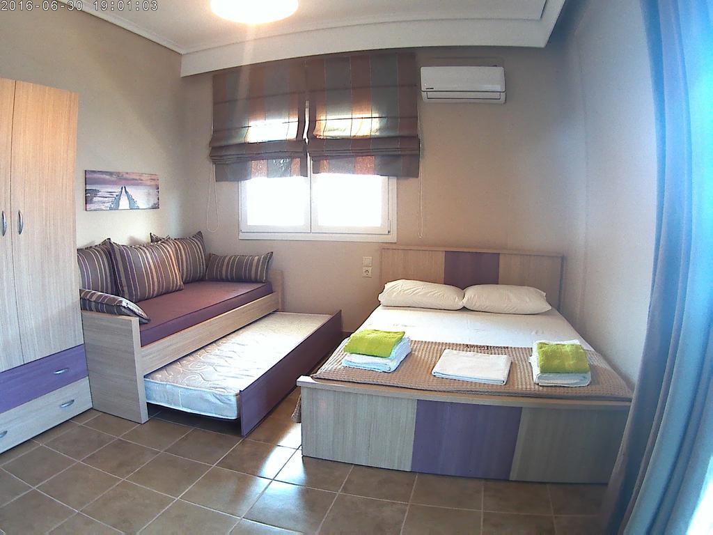 Studio Just On The Beach Паралия-Катерини Экстерьер фото